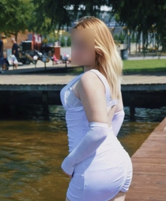 Я креативная и открытая для экспериментов, всегда готовая реализовывать твои самые сокровенные фантазии. Встречусь с тобой в Москве и подарю тебе незабываемое время, полное страсти и удовольствия. У меня есть много возможностей и услуг, которые я с радостью предоставлю тебе. Ты можешь ознакомиться с моими фото и отзывами на моем профиле. Вместе мы сможем создать горячую и запоминающуюся атмосферу. Жду твоего звонка, чтобы сделать наше свидание особенным. 💋😘✨ 14413, 25 лет